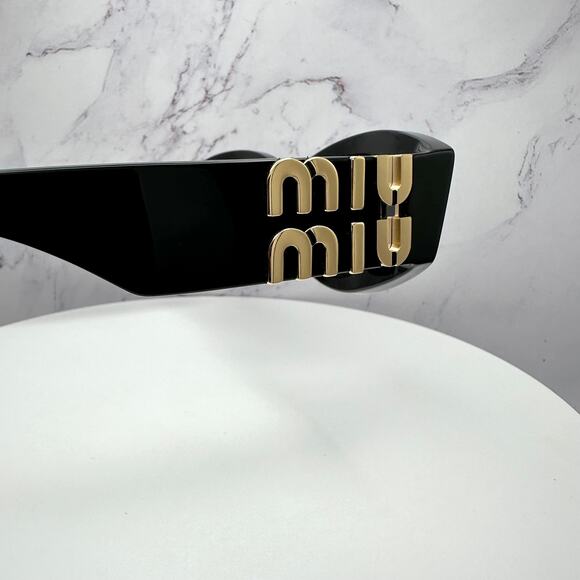 New MIU MIU Sunglasses Black Oval Acetate Gold Metal Logo Authentic Womens - Picture 13 of 16